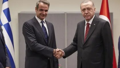 “Është koha të heqim çdo kërcënim”/ Takimi Erdogan-Mitsotakis në Ankara: Çështjet mes nesh janë komplekse, por…
