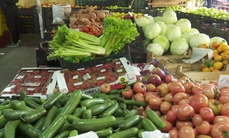 Euro bie, por çmimet vetëm rriten/ Kostoja e ulët e importeve, nuk reflektohet në treg