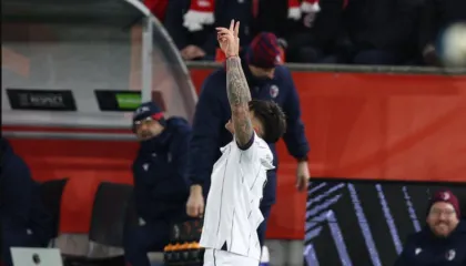 EUROPA LEAGUE, 45′ e para: Arbër Hoxha dhe Dinamo Zagreb befasohen në shtëpi, Bologna në avantazh në transfertë