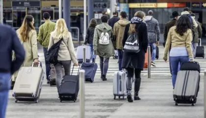 Eurostat: Shqipëria pëson humbjen më të madhe të rinisë, pothuaj një qytet me brezin e ri zhduket çdo vit