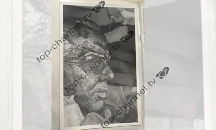 Exclusive/ Nga inxhinier mekanik në Francë në një fotograf të lirisë, ja fotot e rralla të rënies së bustit