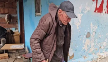 Fëmijët e mitur në kamp në Siri, gjyshi prej 12 vitesh në pritje të nipërve: Mi sillni para se të vdes