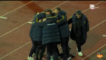 Festë e madhe te Elbasani! Fitojnë me përmbysje ndaj Teutës, nuk i ndahen Vllaznisë