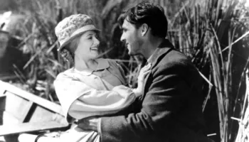 Filmi pa zë “SUNRISE: A Song of  Two Humans”, i shoqëruar me muzikë live nga Stephen Horne shfaqet në Tiranë