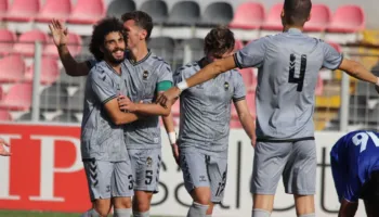 Flamurtari pa trajner, Moriero nuk kthehet te kuqezinjtë