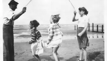 Fol për fëmijërinë, ma trego si ishte… që të te dua ty dhe të dua veten time…