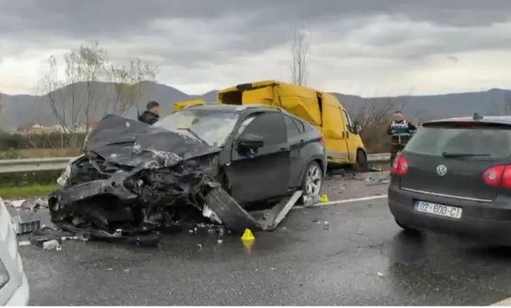 FOTO/ Aksidenti i rëndë në superstradën Lezhë-Milot, 2 persona në spital, si paraqitet gjendja e tyre
