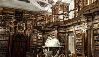 (FOTO)/ Brenda bibliotekës mesjetare të jashtëzakonshme të Zvicrës