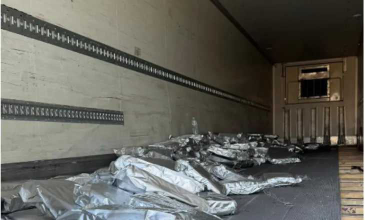 FOTO/ E ndarë në 166 pako, zbulohen 350 kg lëndë narkotike në një trajler në Kakavijë