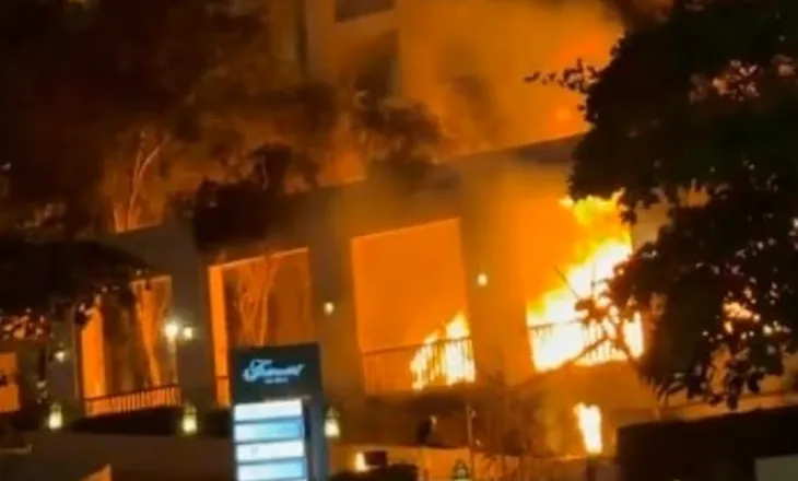 FOTO / Irani sulmon me raketa kullën “Palm Jumeirah”, hoteli në Dubai shpërthen në flakë