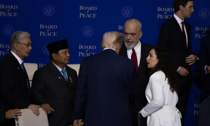Foto+Video/ Shqipëria pjesë e Bordit të Paqes, Rama bisedon me Trump pas mbylljes së takimit, u bashkohet edhe Osmani