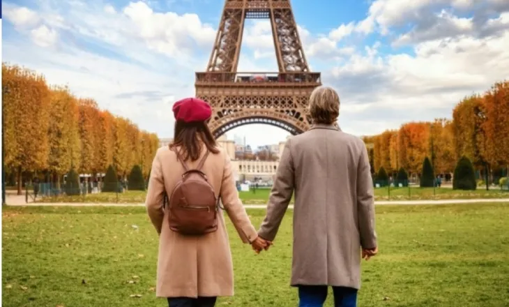 Franca u dërgon letra 29-vjeçarëve: “Bëni fëmijë para se të jetë tepër vonë”