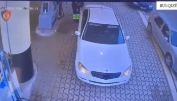 Furnizoi “Benzi-n” me naftë dhe u largua me shpejtësi pa paguar duke rrezikuar punonjësin, pranga të riut në Bulqizë