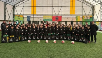 Futbolli bazë/ Sulova Sport përfiton nga projekti i FSHF-së “Uniforma Ime” në 2-vjetorin e themelimit