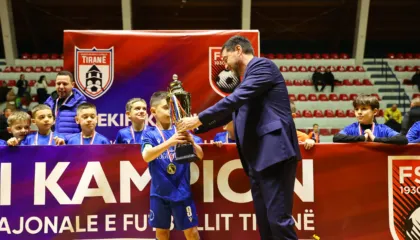 Futsal Junior / Sekretari i Përgjithshëm i SHRF Tiranë vlerëson organizimin: Mbi 500 fëmijë pjesëmarrës, në plan një turne edhe më i madh