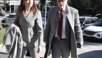 Gahler i shkon në zyrë Berishës në selinë e PD