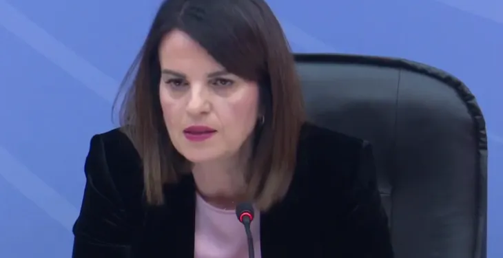 Gaz i skaduar drejt protestuesve, Koçiu: Nuk e di sa i dëmshëm është