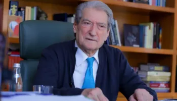 Gazi lotsjellës/ Berisha: Dënoj me forcën më të madhe dhunimin e xhamisë dhe besimtarëve gjatë faljes së namazit