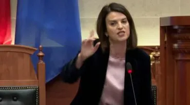 “Gënjeshtar patologjik, porosite dhunë”/ Koçiu shpërthen ndaj Berishës: E ke në gen të derdhësh gjak