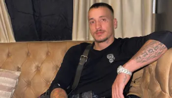 Getinjo në një romancë? Kush është bukuroshja krah tij?