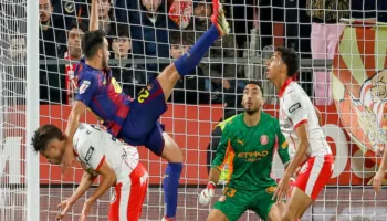 Girona përmbys Barcelonën, goditje e rëndë për katalanasit në garën për titull, Reali i merr kreun