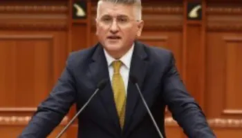 Gjekmarkaj: Berisha, themeluesi i pluralizmit në Shqipëri. Niko Peleshi e kishte më afër Trumpin, se sot Edi Rama