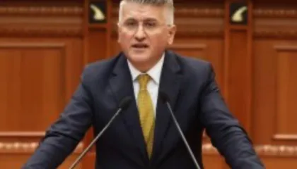 Gjekmarkaj: Berisha, themeluesi i pluralizmit në Shqipëri. Niko Peleshi e kishte më afër Trumpin, se sot Edi Rama