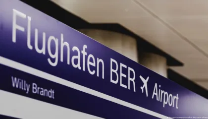 Gjermani: Shiu i ngrirë pezullon nisjet në aeroportin e Berlinit