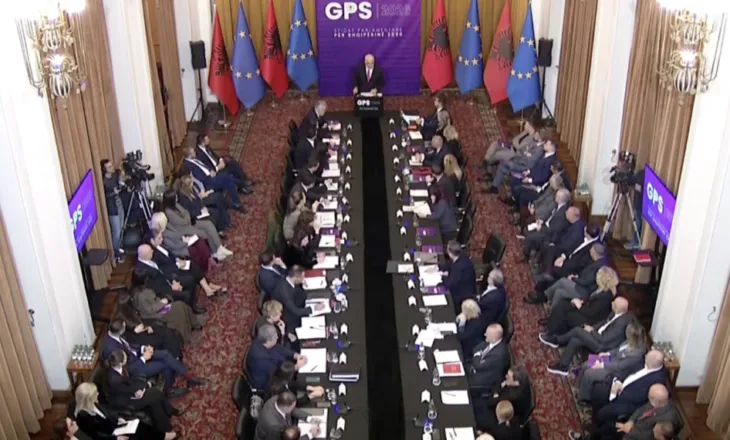 Gjermania po na pengon”/ Çfarë u tha Rama deputetëve pas dyerve të mbyllura