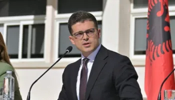 Gjyqi ndaj ish-krerëve të UÇK-së, Vengu: Kjo padrejtësi e institucionalizuar rihap plagë historike