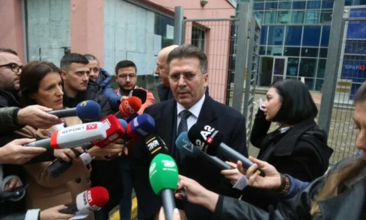 Gjyqi ndaj Mediut/ Avokati kërkon përjashtimin e gjyqtares Irena Gjoka