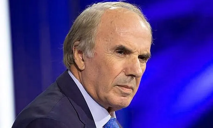 GJYQI NE HAGE NJE INTRIGE NDERKOMBETARE