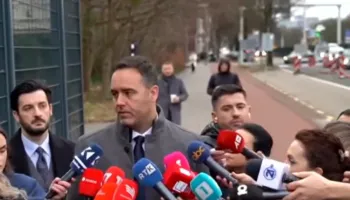 Glauk Konjufca në Hagë: Shkelje brutale e së drejtës së njeriut, po përpiqet të shtrembërohet historia