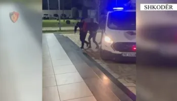 Grabiti bankën në Koplik i maskuar dhe i armatosur më 2022, arrestohet 22-vjeçari