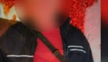 Greqi/ Akuzohet për sulm seksual ndaj një 25-vjeçare në shtëpinë e saj, shpallet në kërkim 64-vjeçari