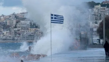 Greqi, moti i keq pezullon lundrimin pothuajse në të gjithë vendin