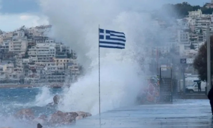 Greqi, moti i keq pezullon lundrimin pothuajse në të gjithë vendin