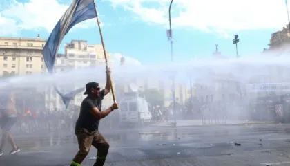 Grevë  e përgjithshme në Argjentinë, punëtorët kundër reformës së punës të Mileit