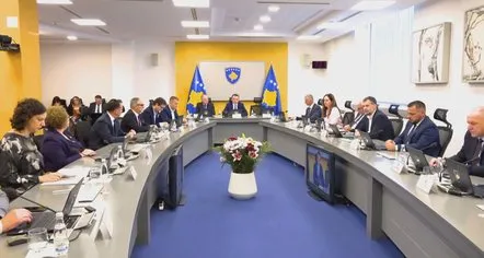 Grupi multietnik rikonfirmon mbështetjen për Qeverinë Kurti 3, LVV-së i shtohen edhe 65 vota