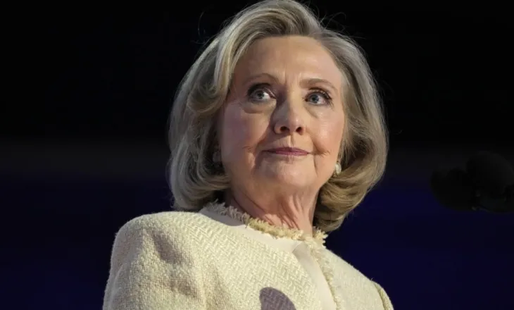 Hillary Clinton bën thirrje për më shumë dëshmi për skandalin Epstein: Merrni në pyetje Rubion dhe Bondin, duhet të japin shpjegime për…