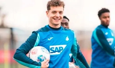 Hofenheimi pranon se Fisnik Asllani ishte në planet e Bajernit, Daku pëlqehet nga Zeniti rus