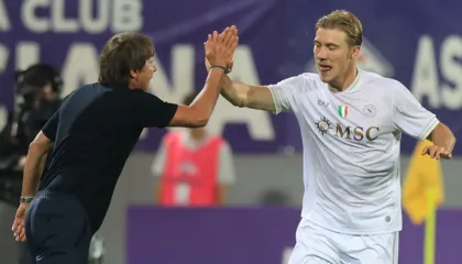 Hojlund: Dua t’i dëgjoj sërish tifozët të bërtasin ‘Champions’, Conte është fitues serial