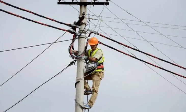 Humbi jetën gjatë punës elektricisti 27-vjeçar, rrëfimi i fqinjit: Punonte në kushte të vështira