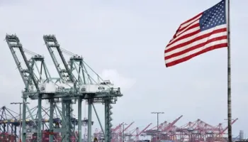 Hyjnë në fuqi tarifat globale të Trump me 10%