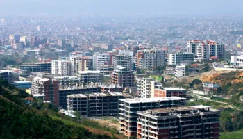 Hyn në fuqi udhëzimi për rivlerësimin. Zbritje 1% për çdo vit përdorimi për apartamentet