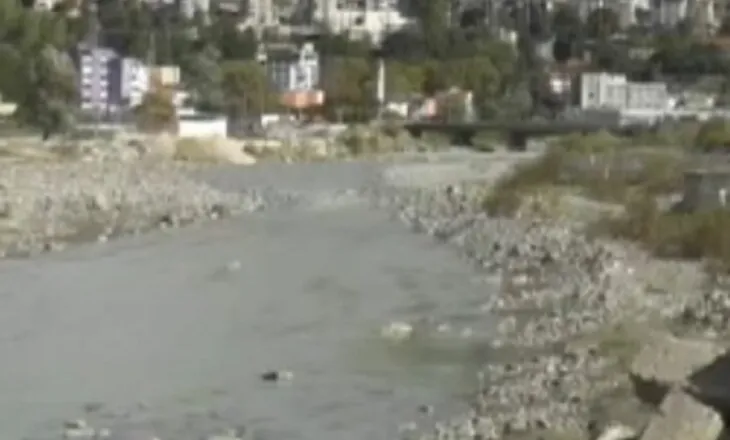 I dha fund jetës duke u hedhur në Osum, 42-vjeçari kishte 7 muaj pa e parë të birin. Mesazhin e fundit ia nisi…