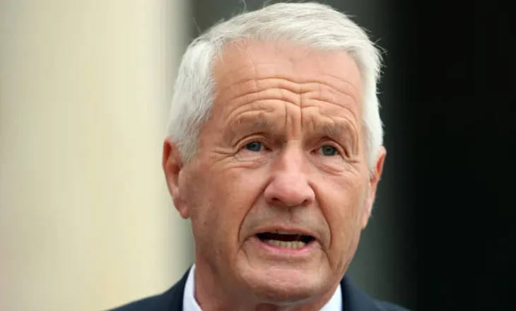 I doli emri në skandalin e dosjeve Epstein, policia norvegjeze bastis shtëpitë dhe pronat e ish-zyrtarit të lartë të KiE