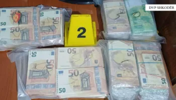 I gjenden në banesë mbi 160 mijë euro të falsifikuara, municion dhe lëndë djegëse, arrestohet 19-vjeçari në Shkodër