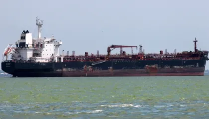 I kishte shpëtuar bllokadës, Pentagoni kap cisternën e naftës në Oqeanin Indian