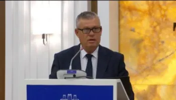 I liroi vendin Dash Sulës, Shkëlqim Hajdari emërohet prefekt i Tiranës